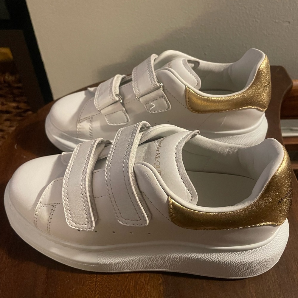 Kids Alexander McQueen sneakers. Worn only 2x!